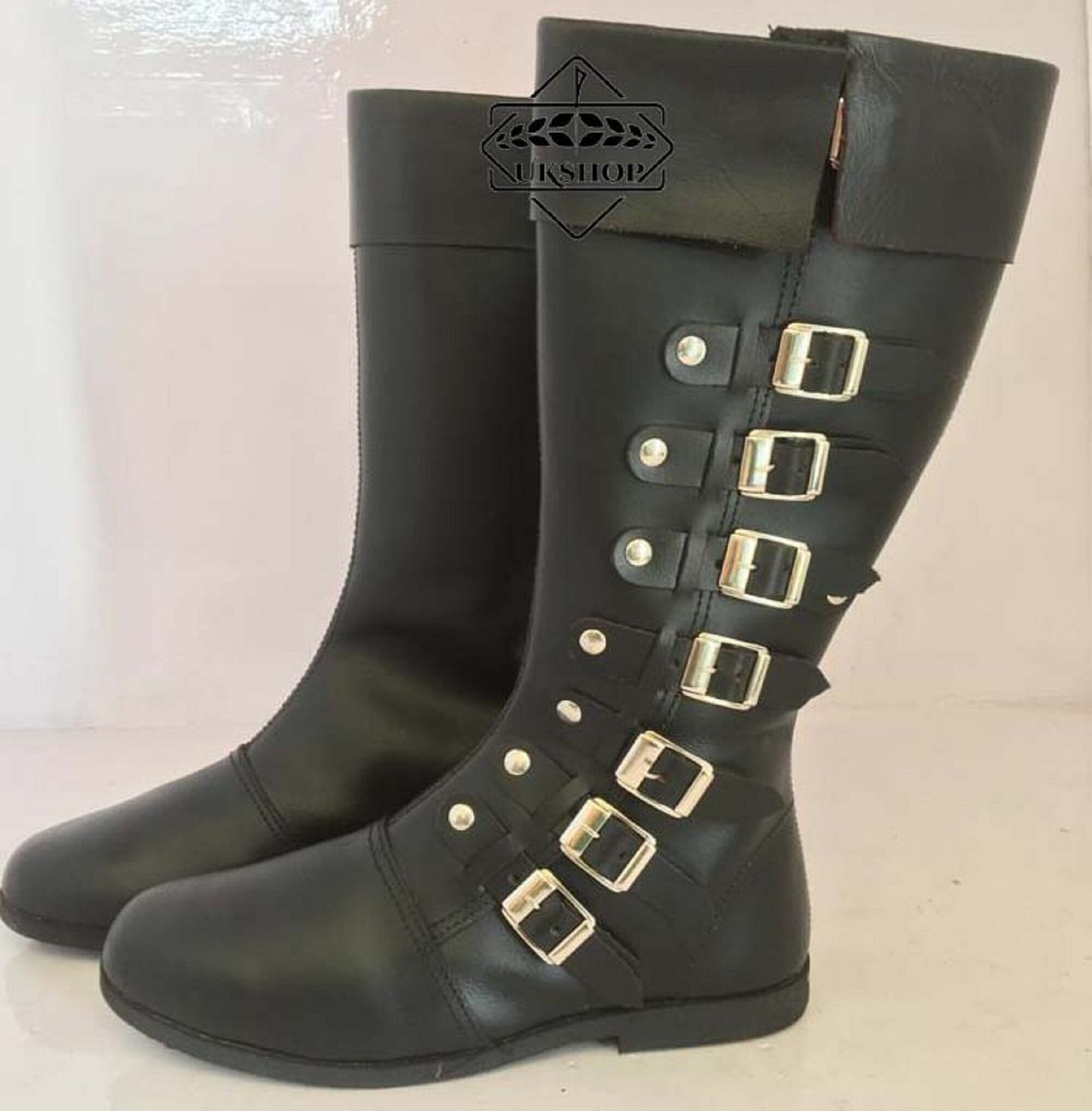 medieval leather boots 8 Buckle