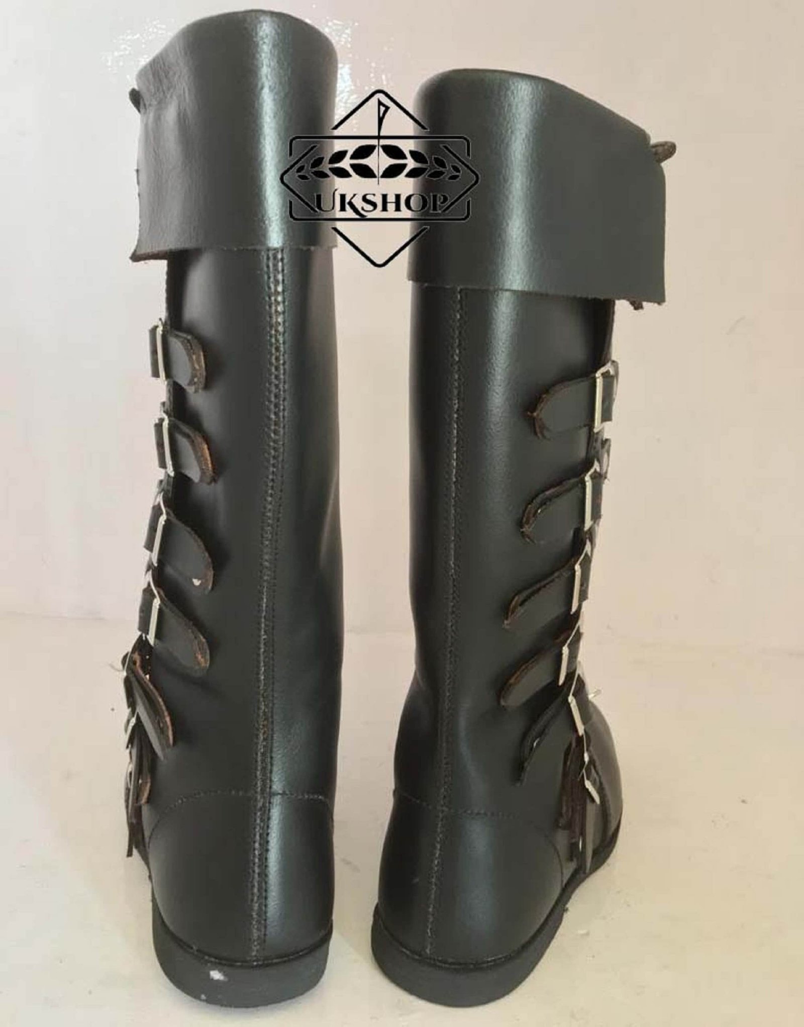 medieval leather boots 8 Buckle