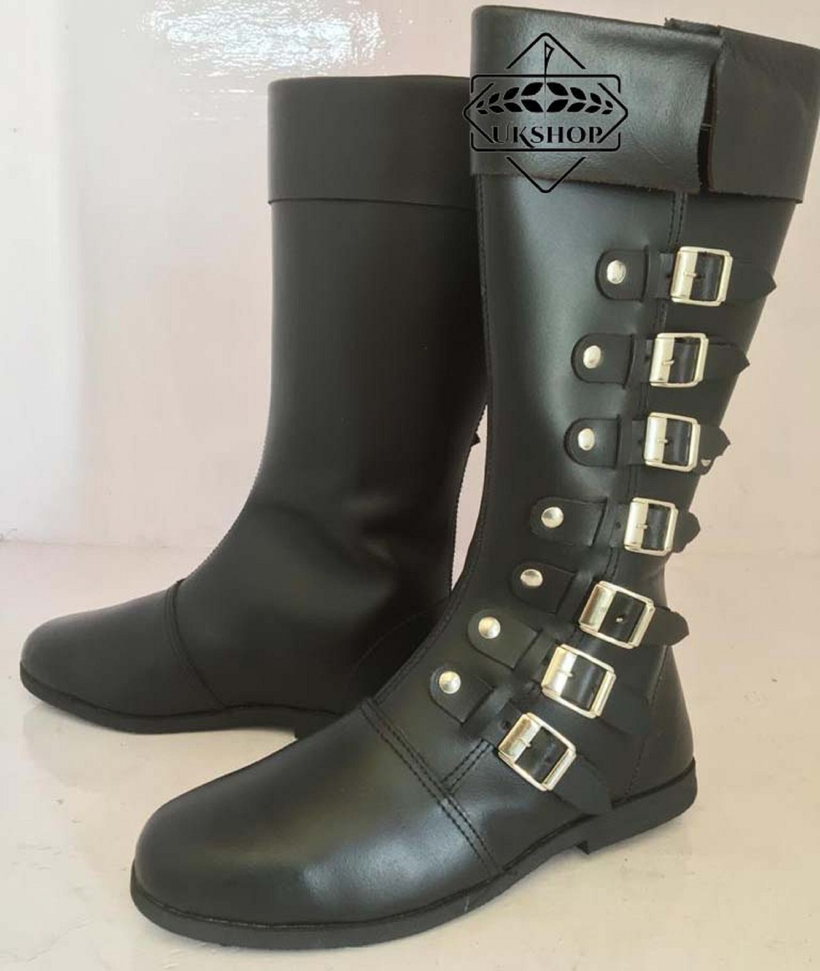medieval leather boots 8 Buckle