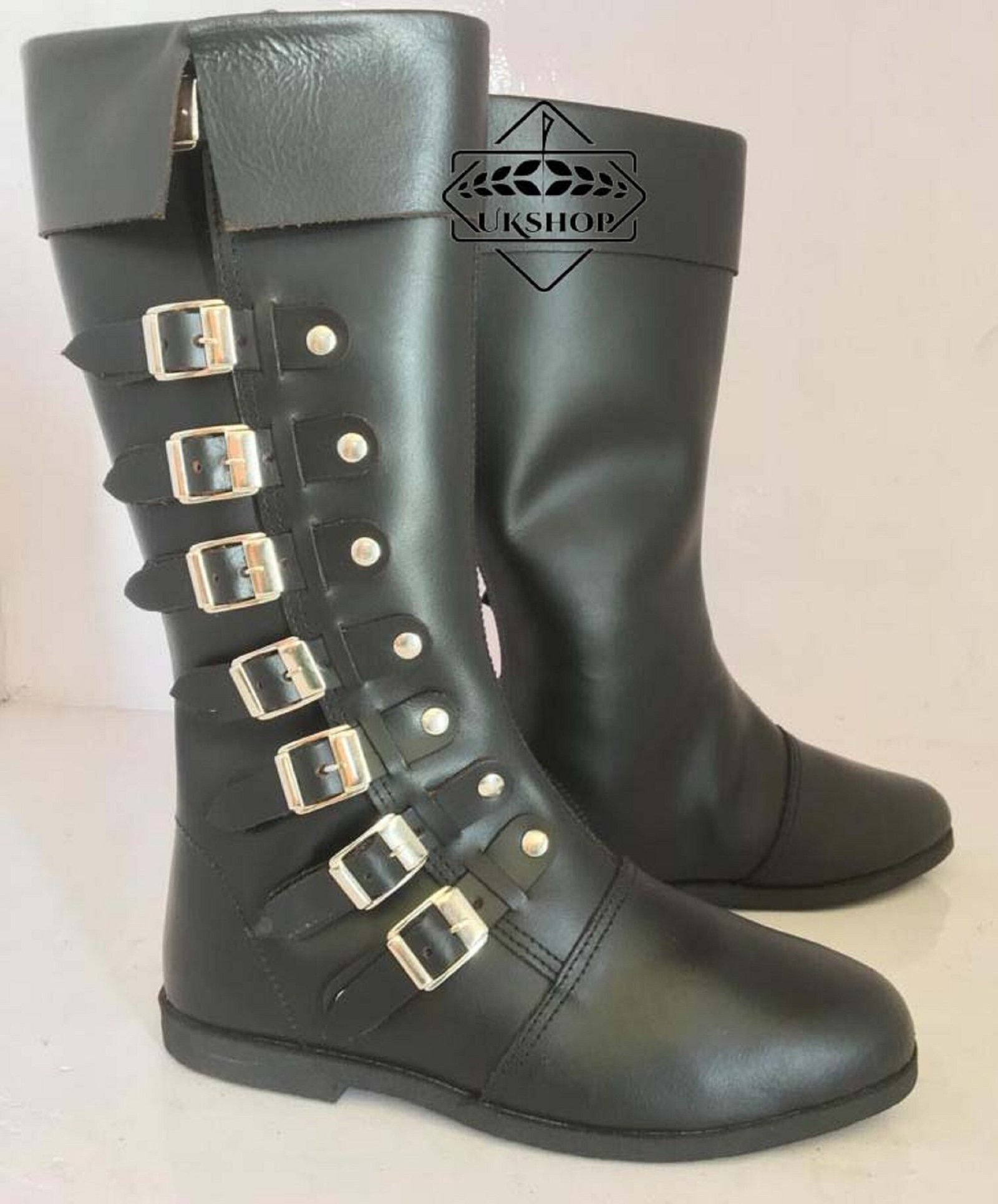 medieval leather boots 8 Buckle