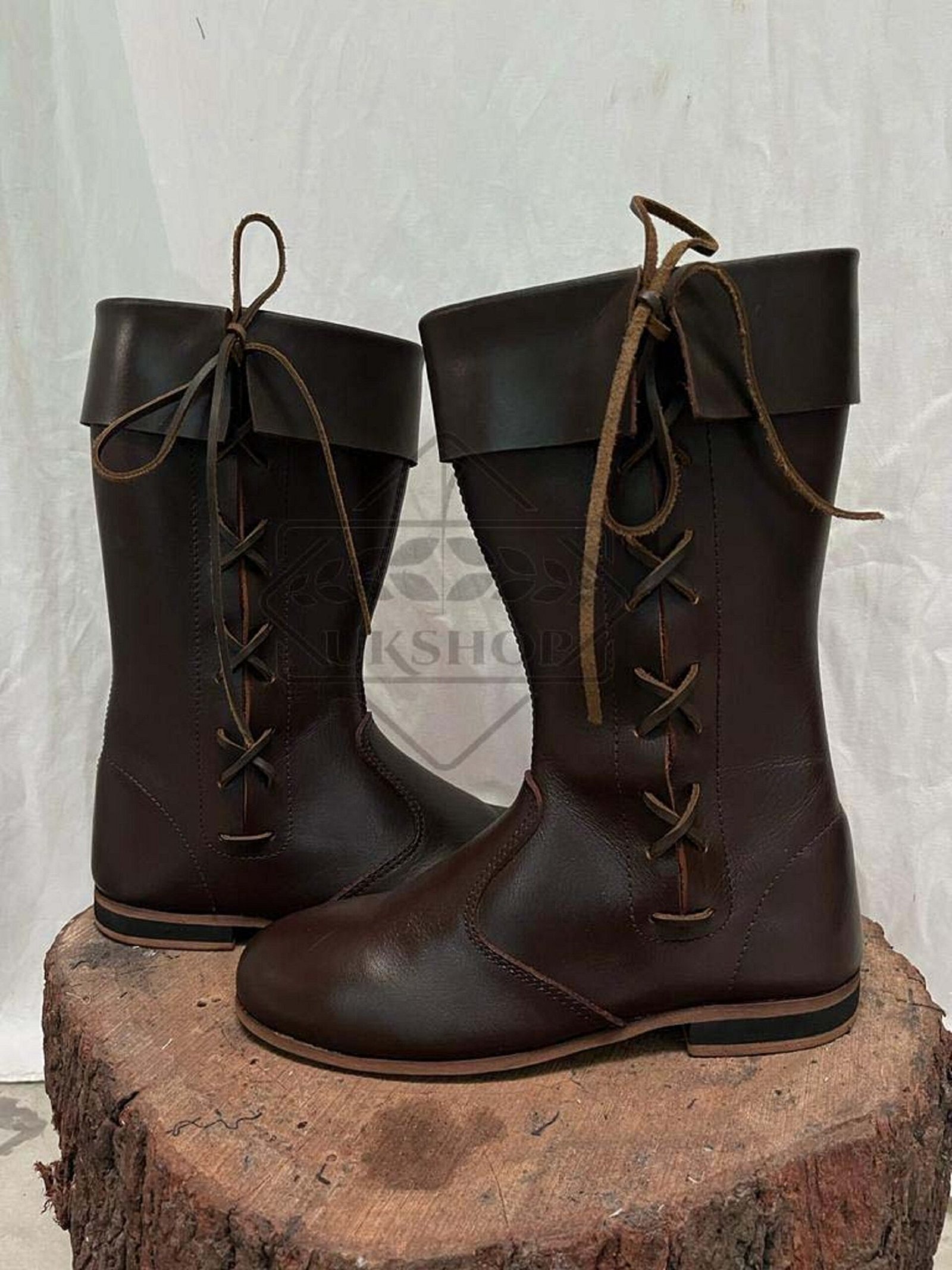 brown laces boots 1