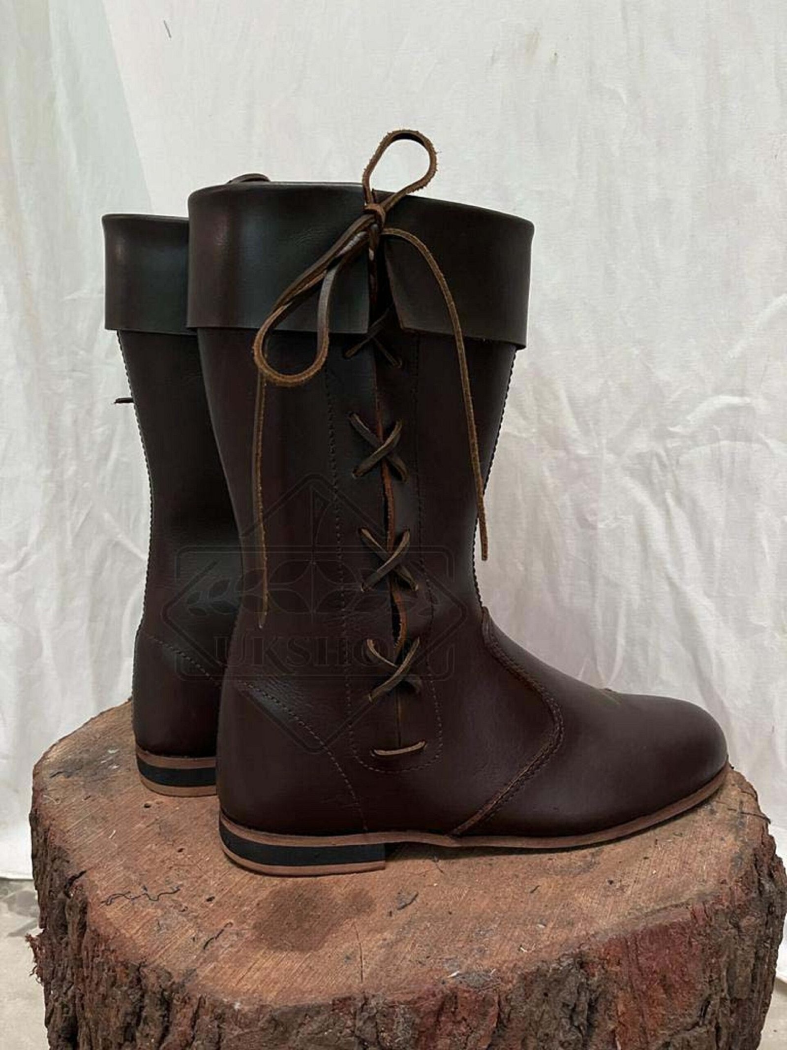 brown laces boots 1