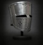 Crusader Helmet (2)